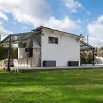 Muinos Pool&garden En Tuy Muy Cerca De Portugal